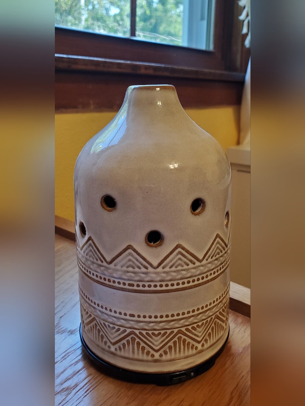 Southwest Ceramic Oil Diffuser In Cream & Terracotta